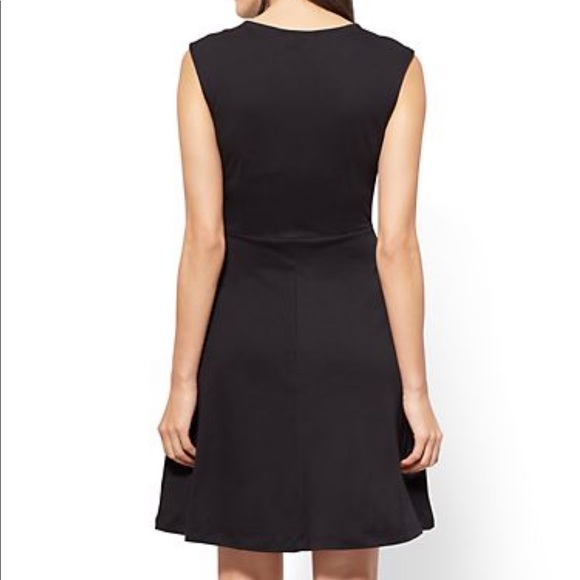 Dress - Picture 3 of 8